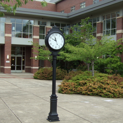 오리건 대학교(University of Oregon) 안 시계탑